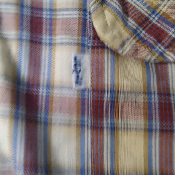 Vintage Levi's Plaid Button-Down Shirt - Picture 4 of 9